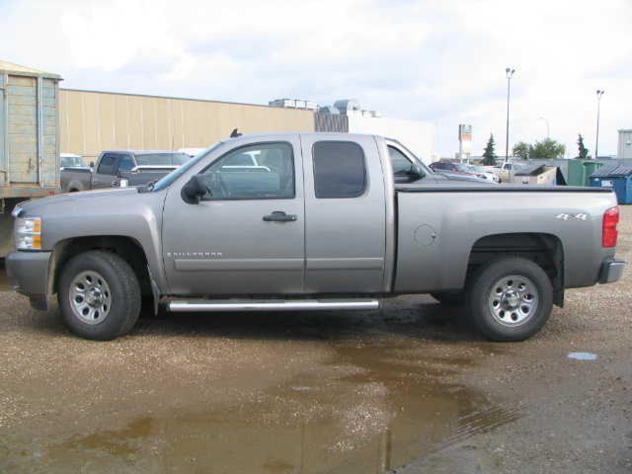 Used 2008 GMC Sierra K1500 Ext SLE for sale in Vermilion, AB