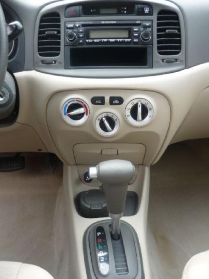 Used 2006 Hyundai Accent  for sale in Ottawa, ON