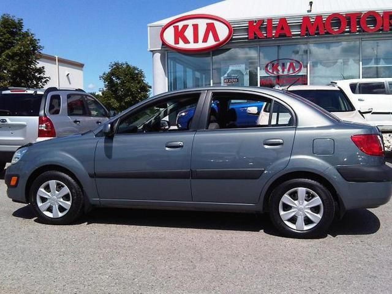 Used 2006 Kia Rio EX for sale in London, ON