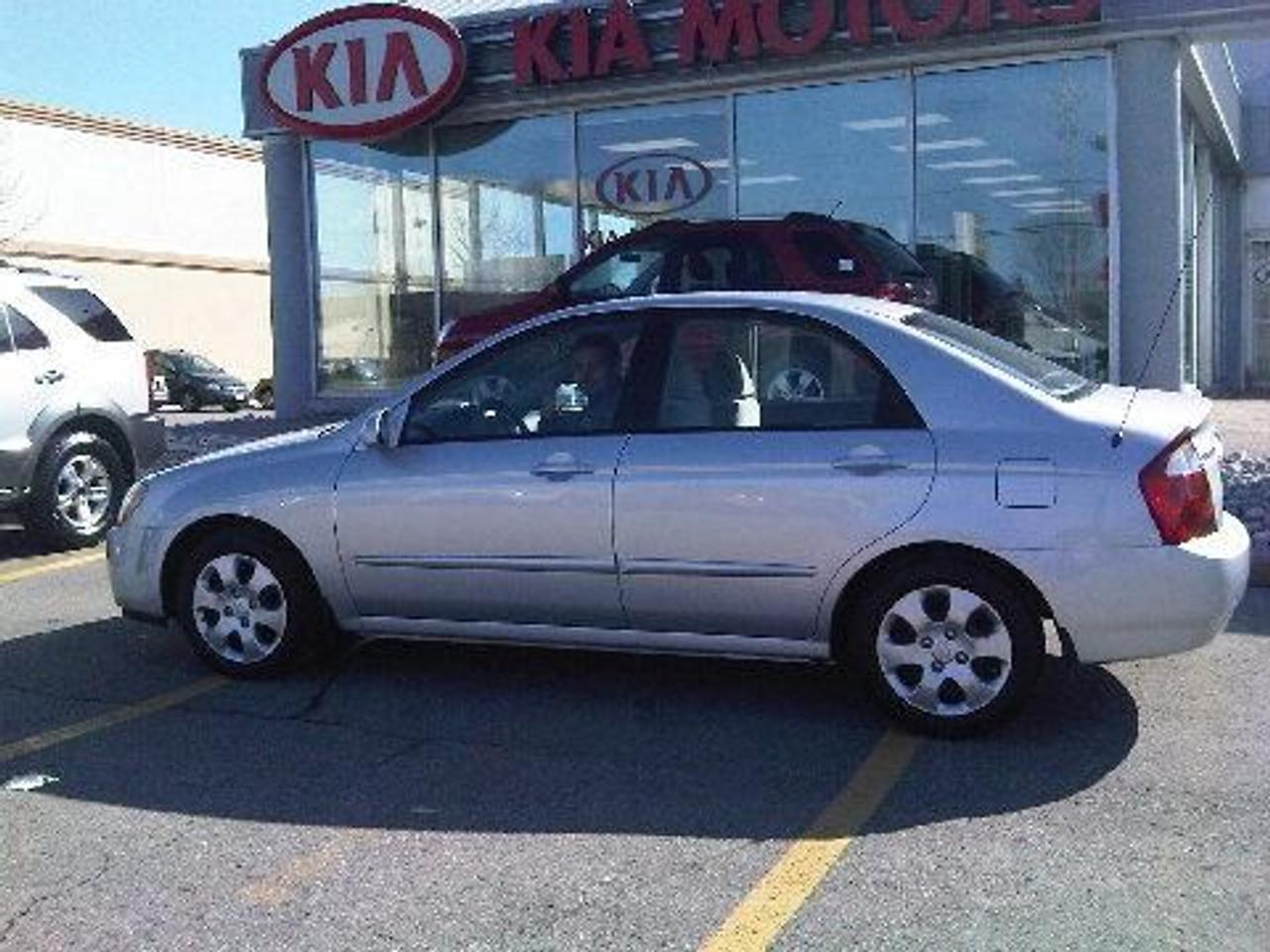 Used 2006 Kia Spectra LX CONVENIENCE for sale in London, ON