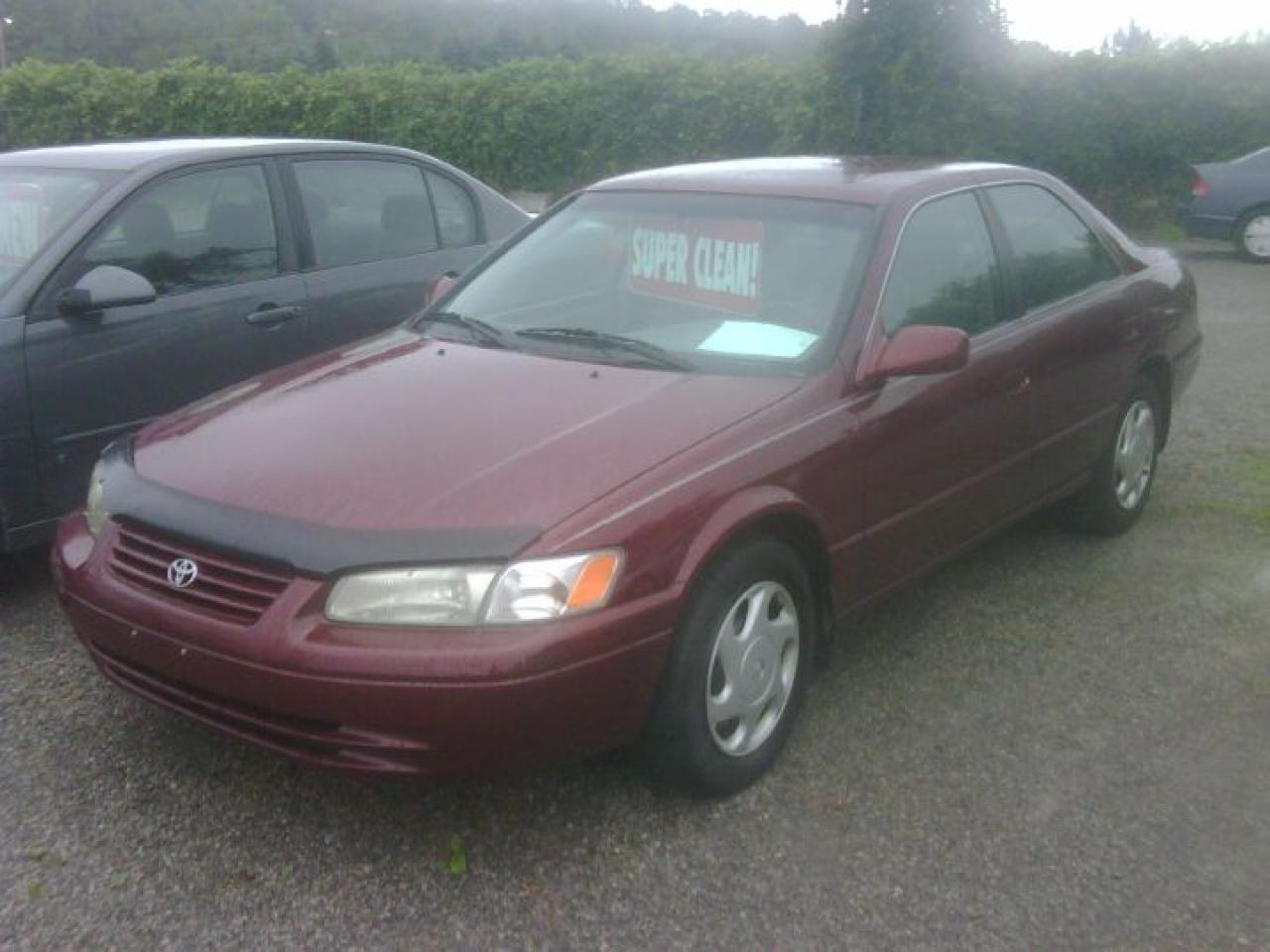 Used 1998 Toyota Camry XLE for sale in Binbrook, ON