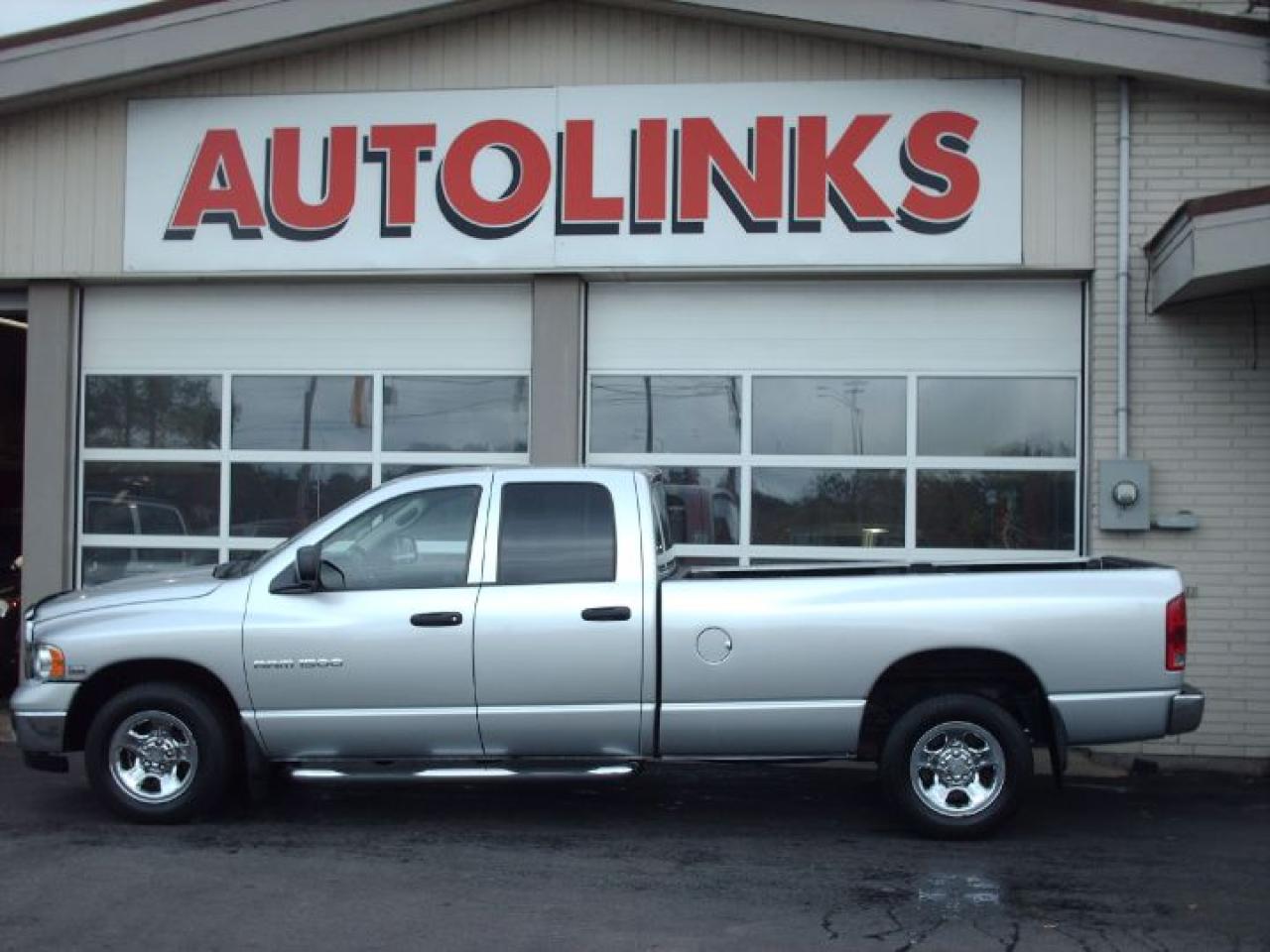 Used 2005 Dodge Ram CREW CAB for sale in St Catharines, ON