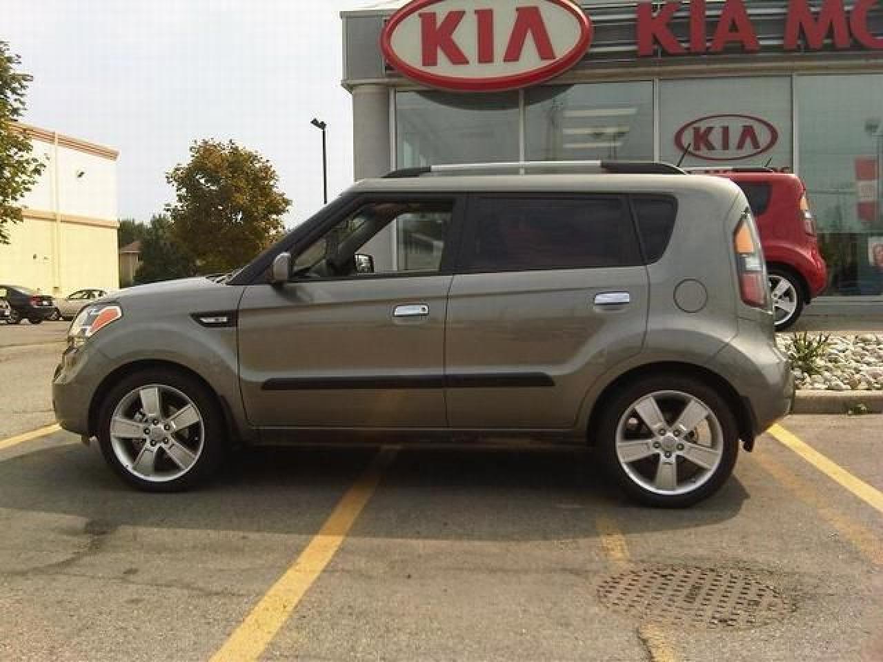 Used 2010 Kia Soul 4U for sale in London, ON