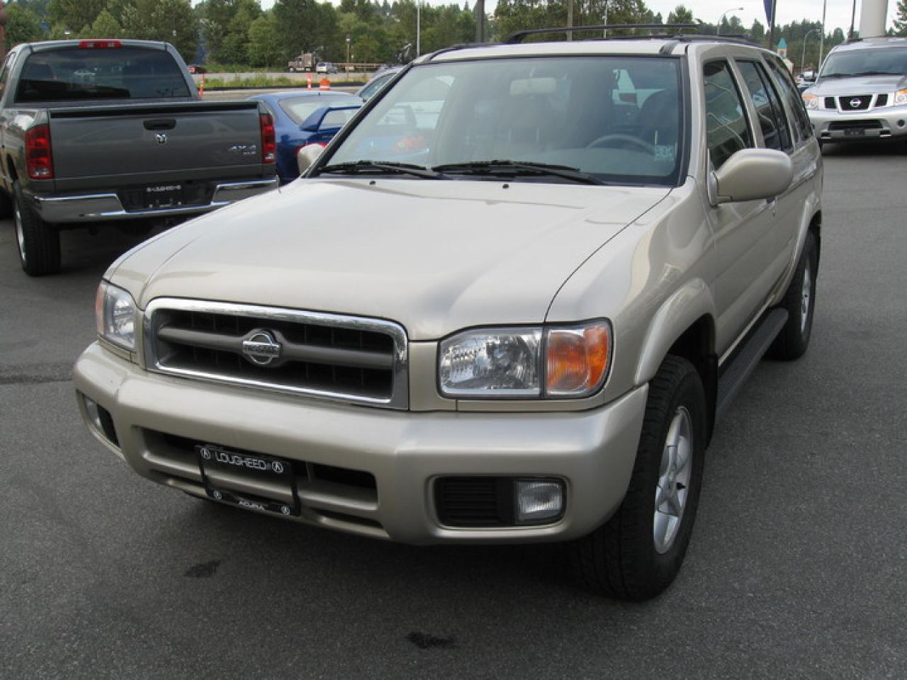 Used 2001 Nissan Pathfinder LE 3.5 for sale in Coquitlam, BC