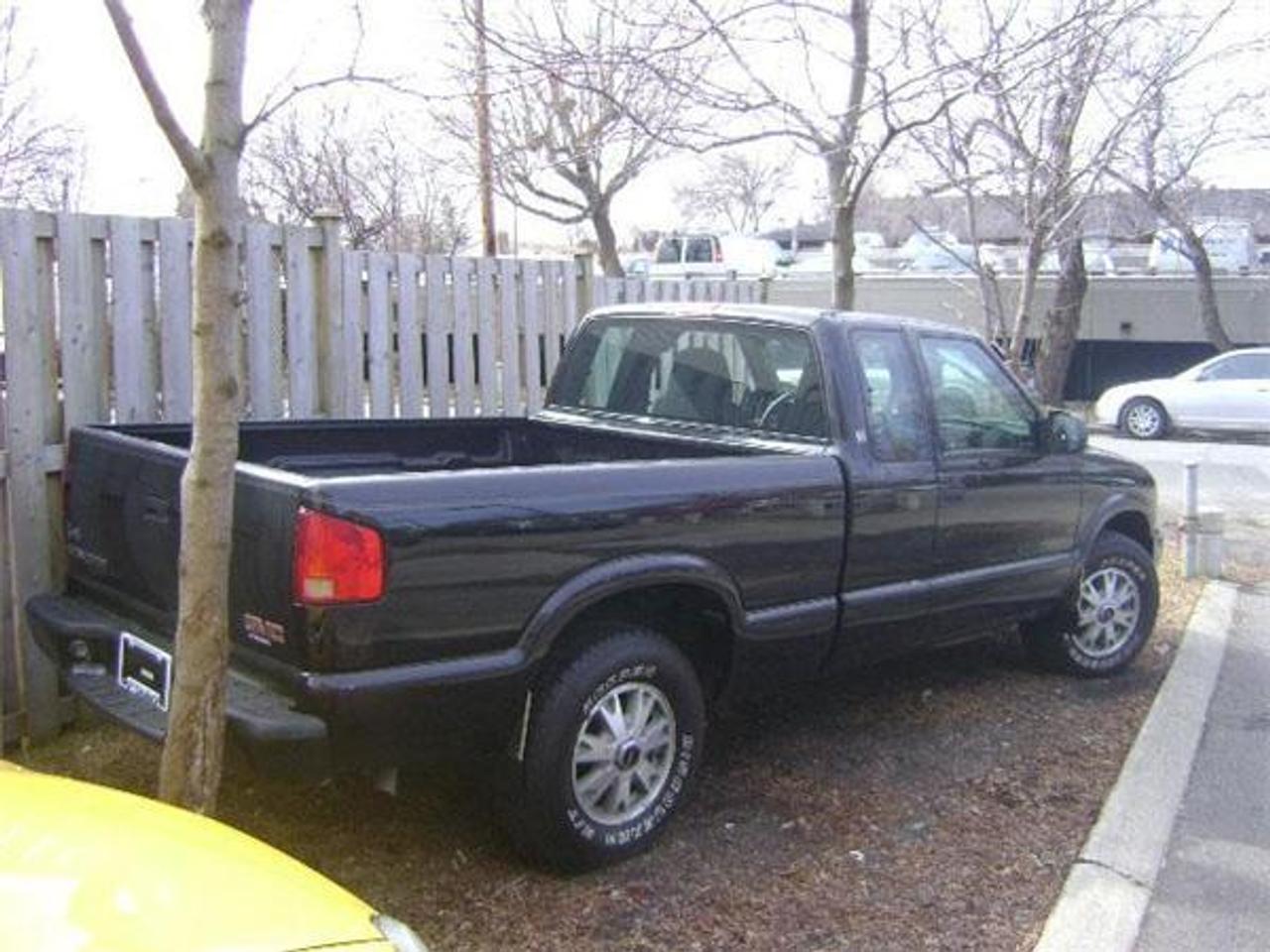 619801.10946157