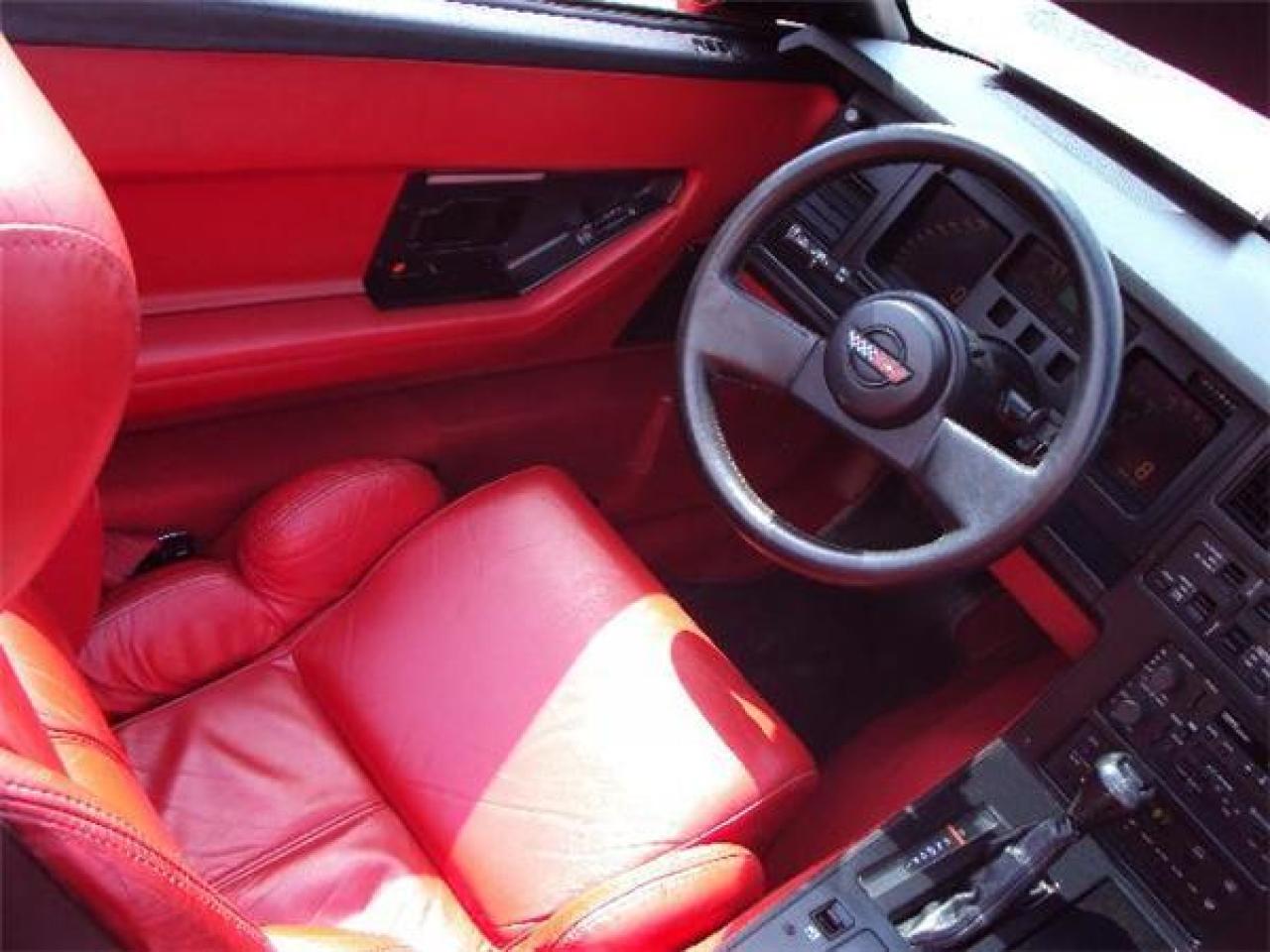 619807