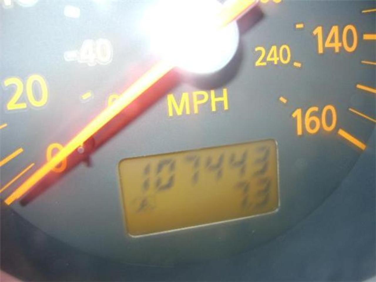 619809