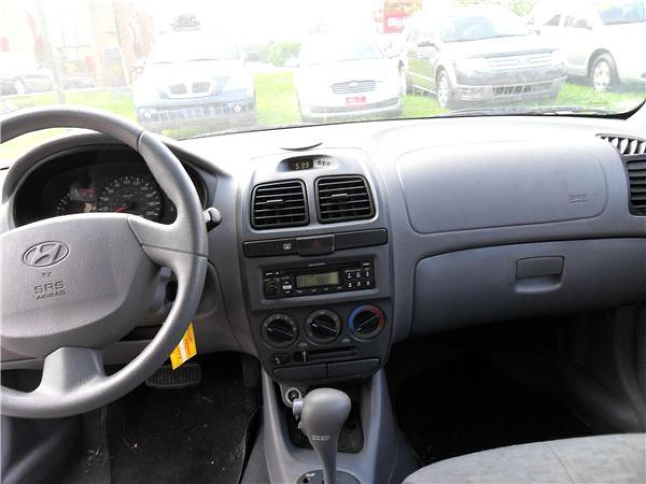 Used 2006 Hyundai Accent  for sale in Mississauga, ON