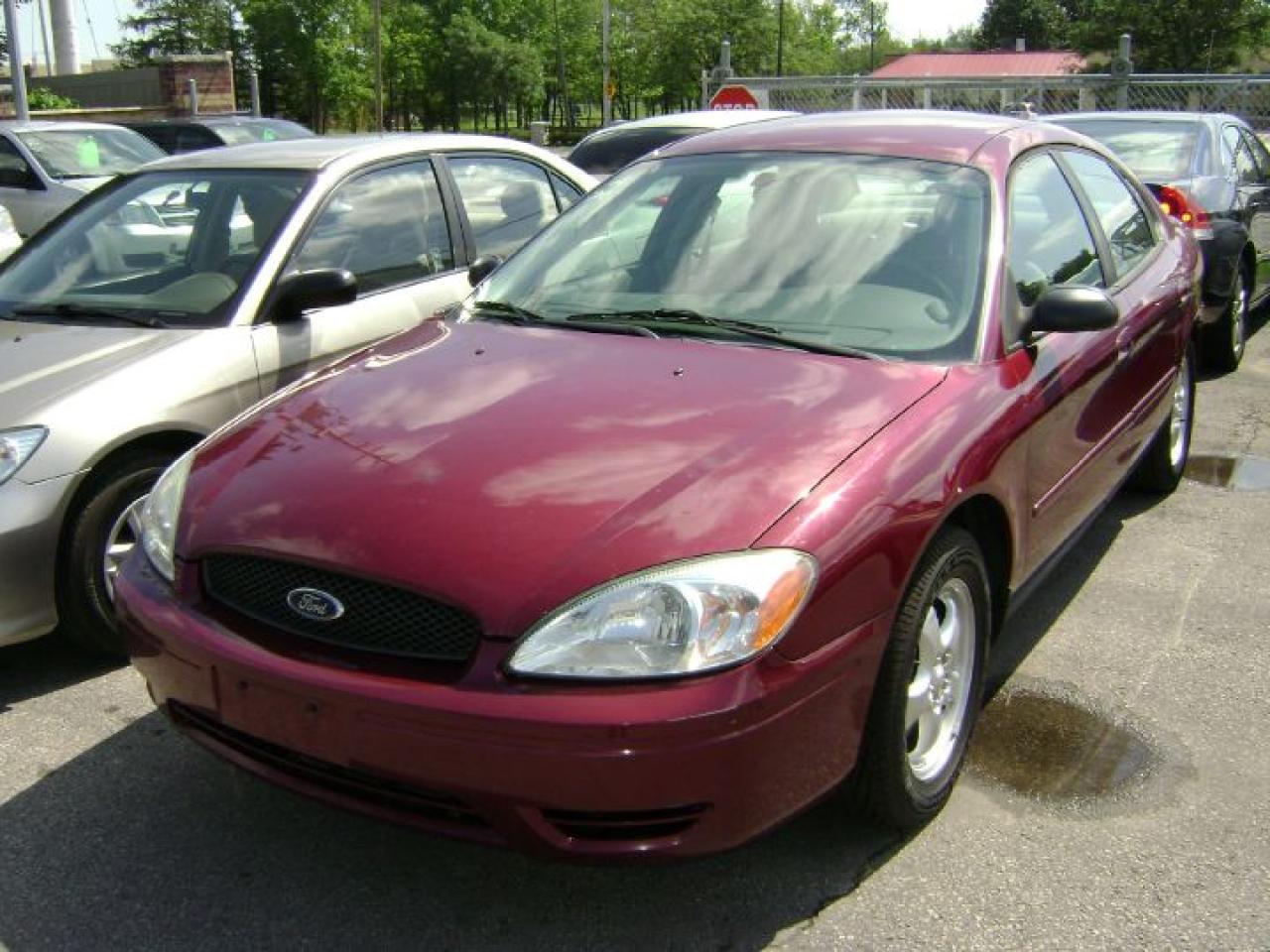 Used 2004 Ford Taurus  for sale in Brampton, ON