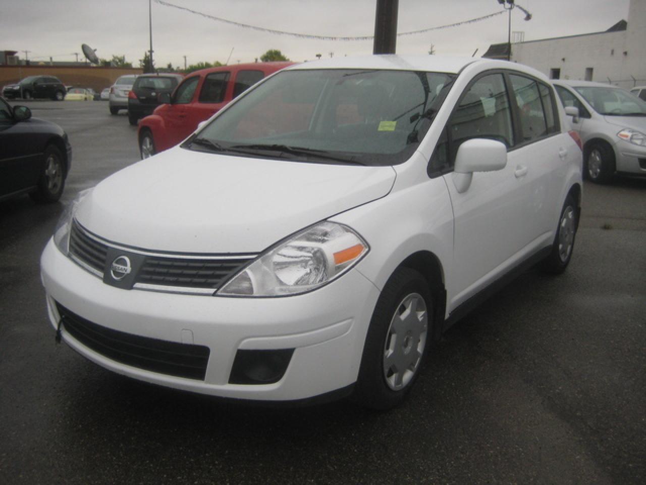Used 2009 Nissan Versa  for sale in Calgary, AB