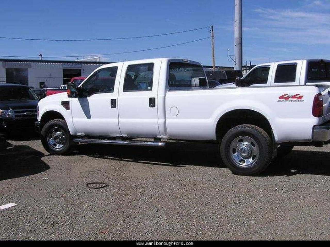 Used 2008 Ford F350 Crew Cab 4X4 XLT 8' BOX DIESEL for sale in Calgary, AB
