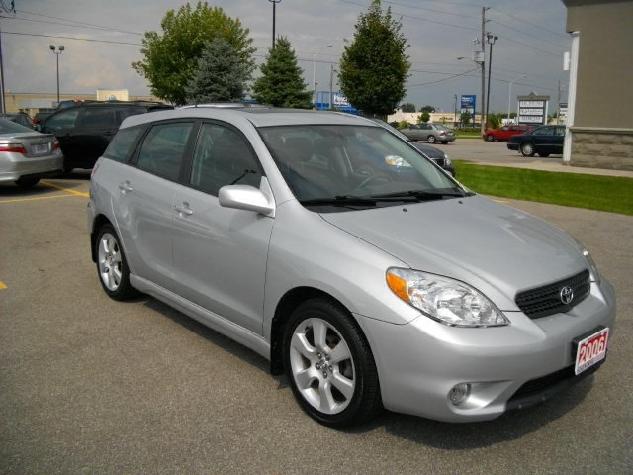 Used 2006 Toyota Matrix XR for sale in Brantford, ON