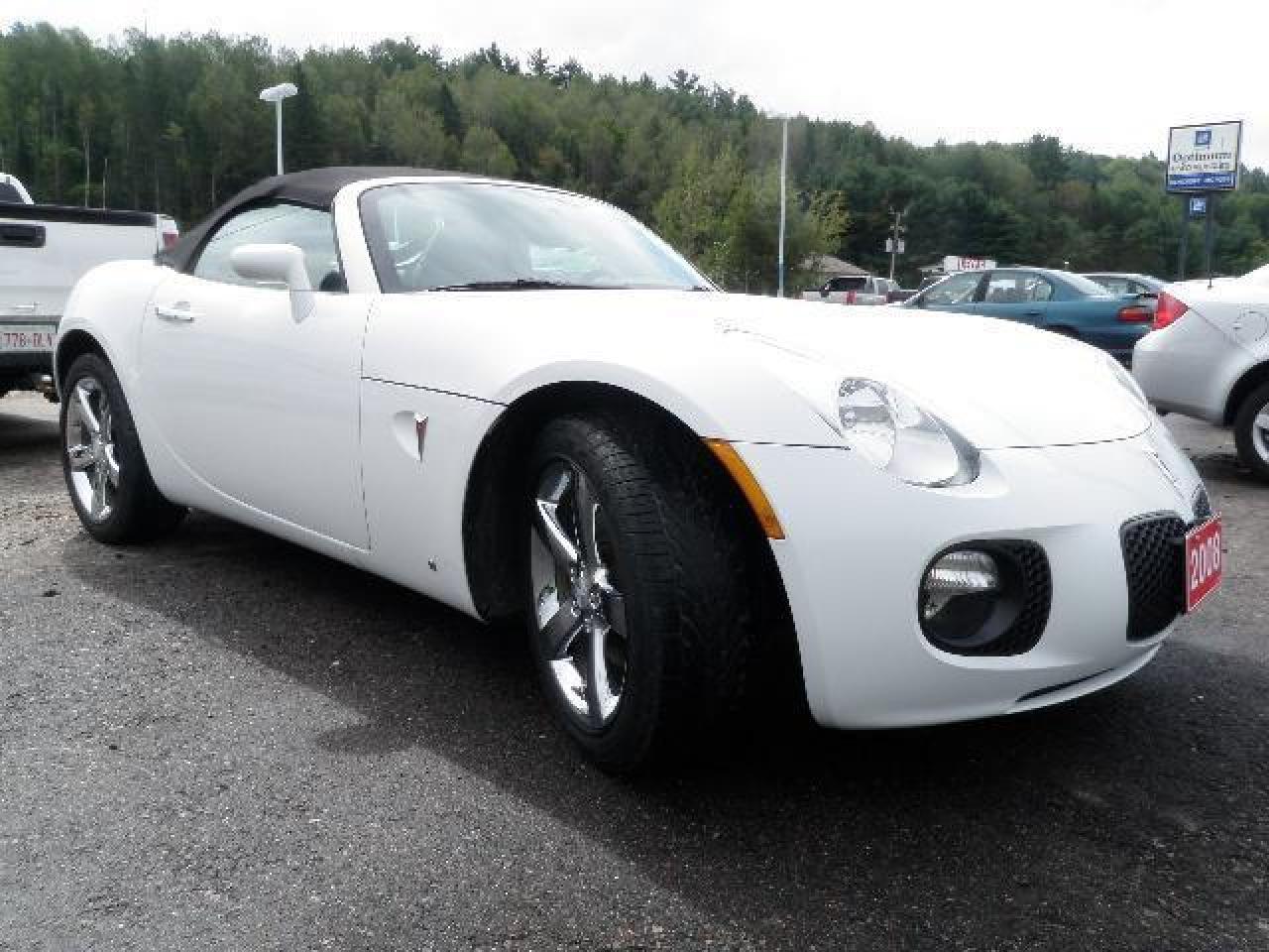 Used 2008 Pontiac Solstice GXP for sale in Bancroft, ON