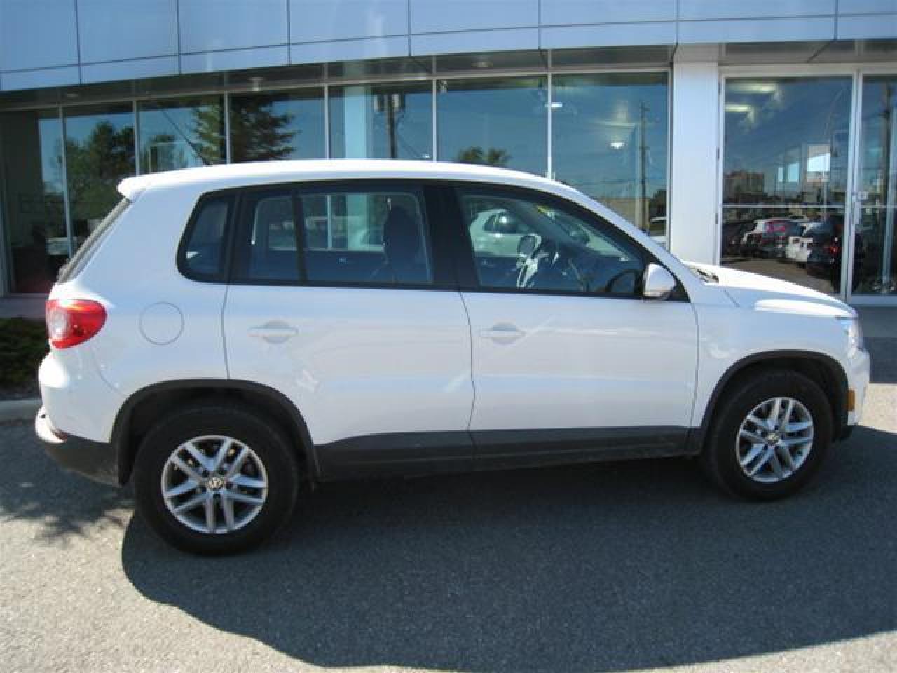 Used 2009 Volkswagen Tiguan Trendline 6sp at Tip 4M for sale in Calgary, AB