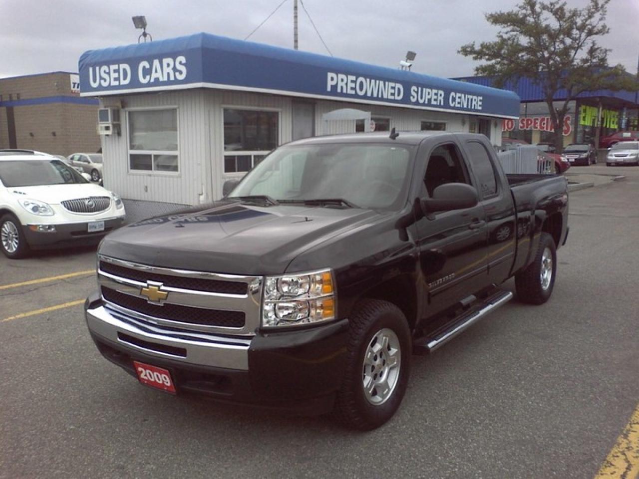 Used 2009 Chevrolet Silverado 1500  for sale in Brampton, ON