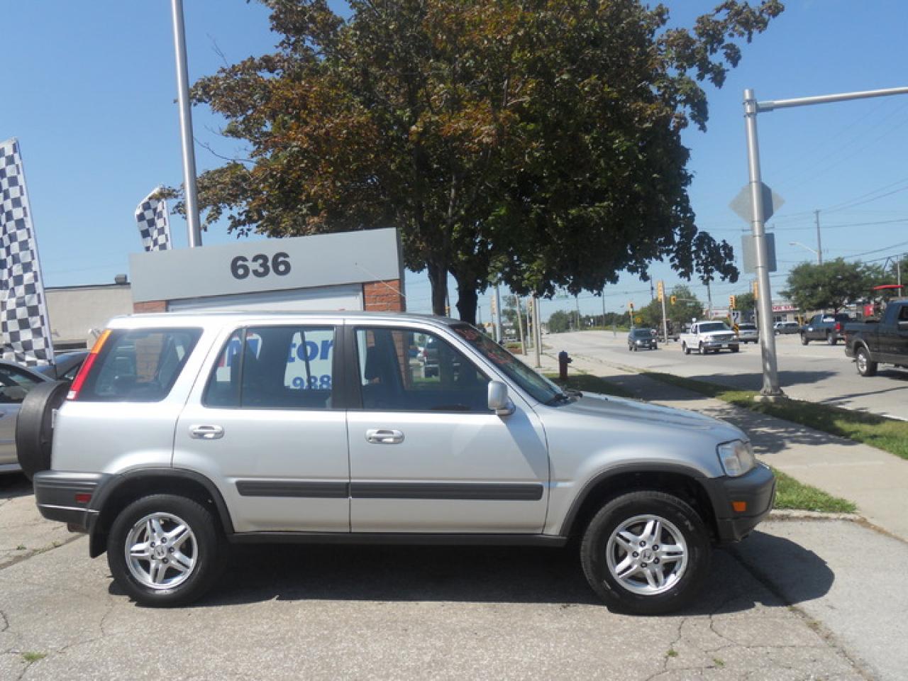 Used 2000 Honda CR-V  for sale in Oakville, ON