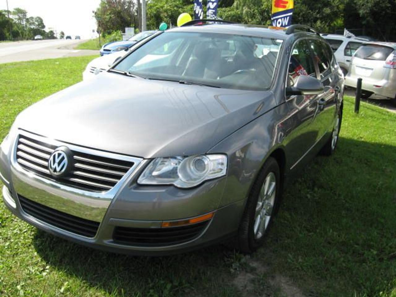 HERE IS A ONE OWNER OFF LEASE WAGON, WITH CLEAN VEHICLE HISTORY, CARPROOF VERIFIED, ALL POWER OPTIONS INCLUDING POWER SEAT, POWER SUNROOF AND REAR POWER GATE. PRICED $13950.00 PLUS TAX, INCLUDING CERTIFICATION AND E-TEST