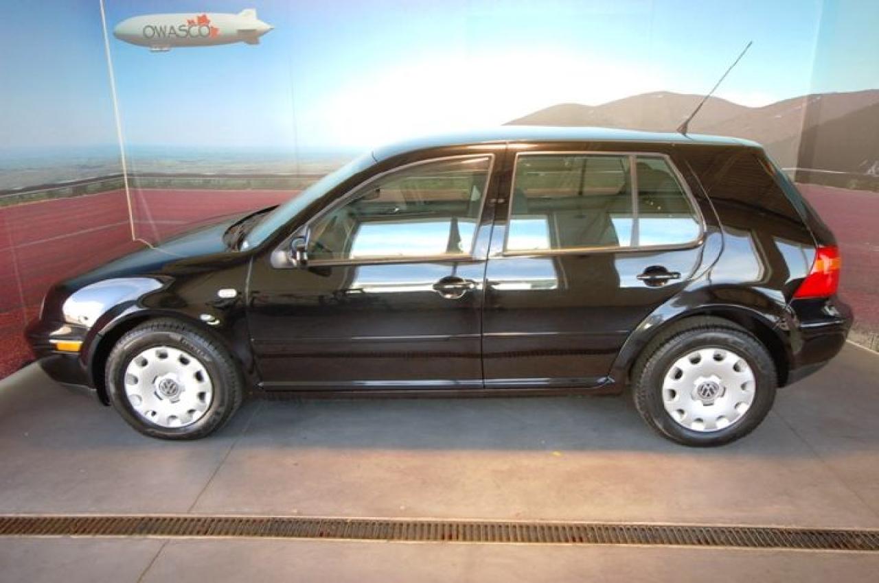 Used 2007 Volkswagen Golf 2.0L for sale in Whitby, ON