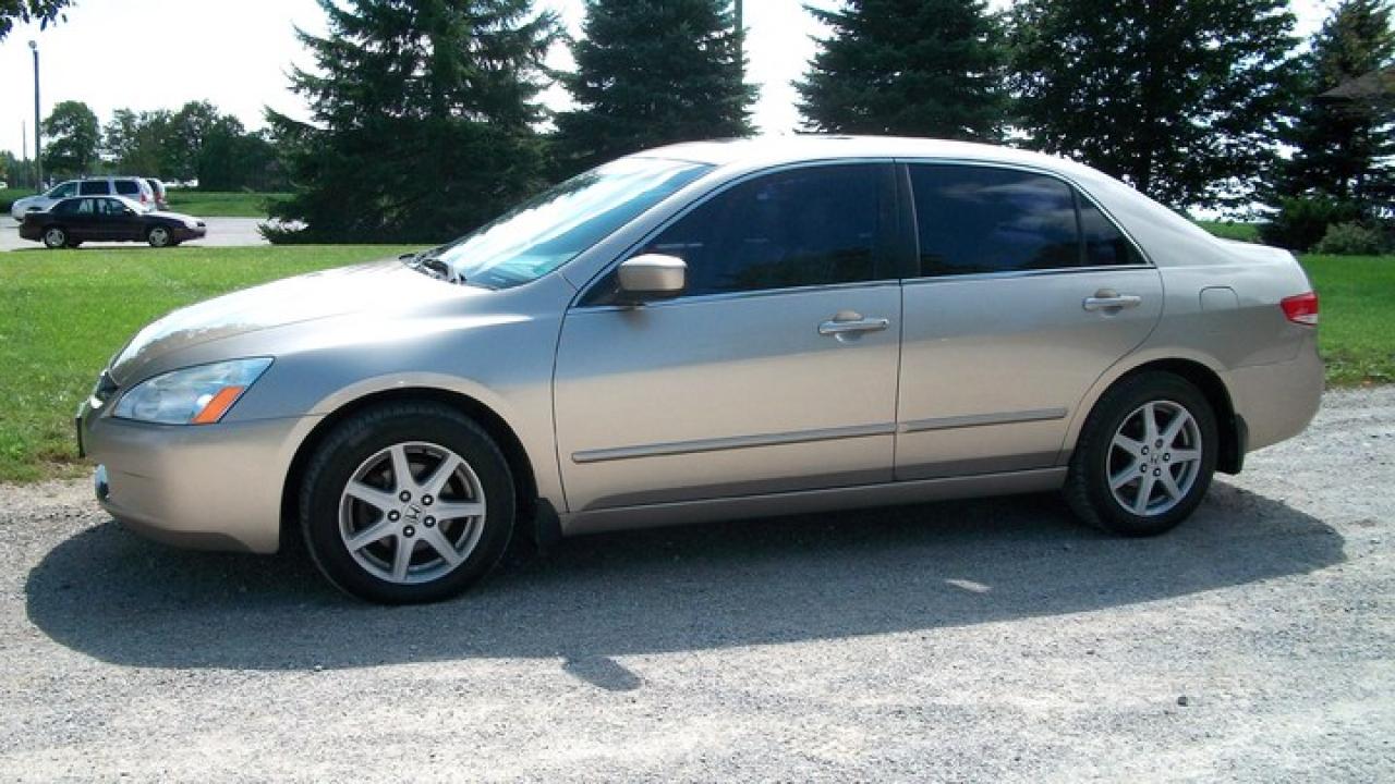 Used 2003 Honda Accord EX for sale in Thornton, ON