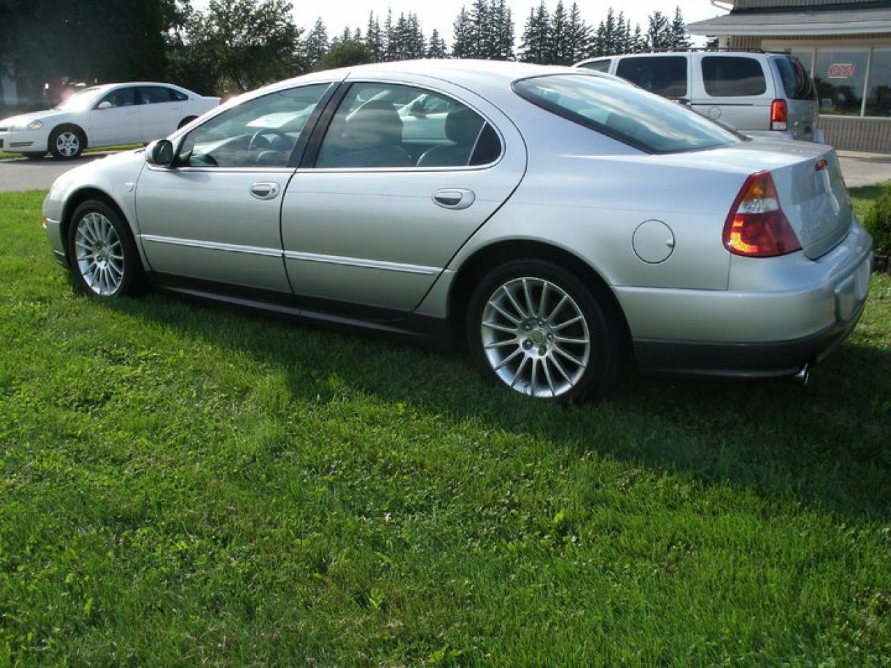 Used 2002 Chrysler 300M Special for sale in Brantford, ON