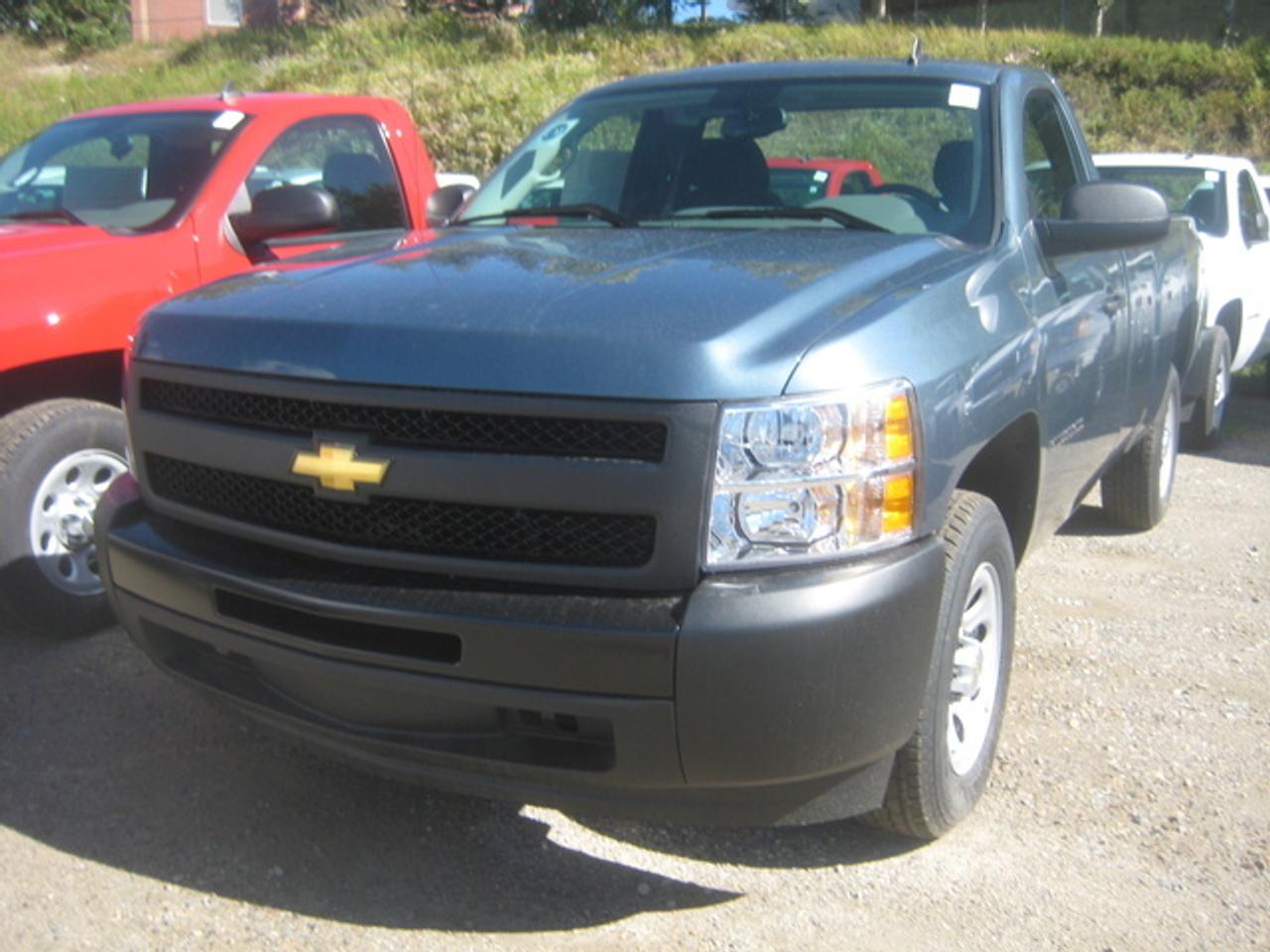 620956.10825642