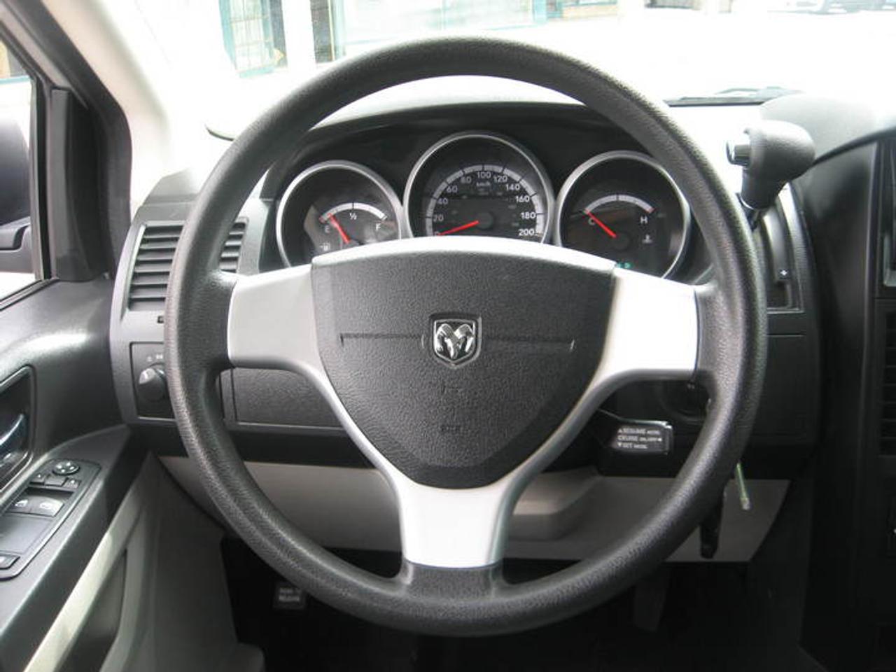 2009 Dodge Grand Caravan SE *** $15,500 *** Photo12