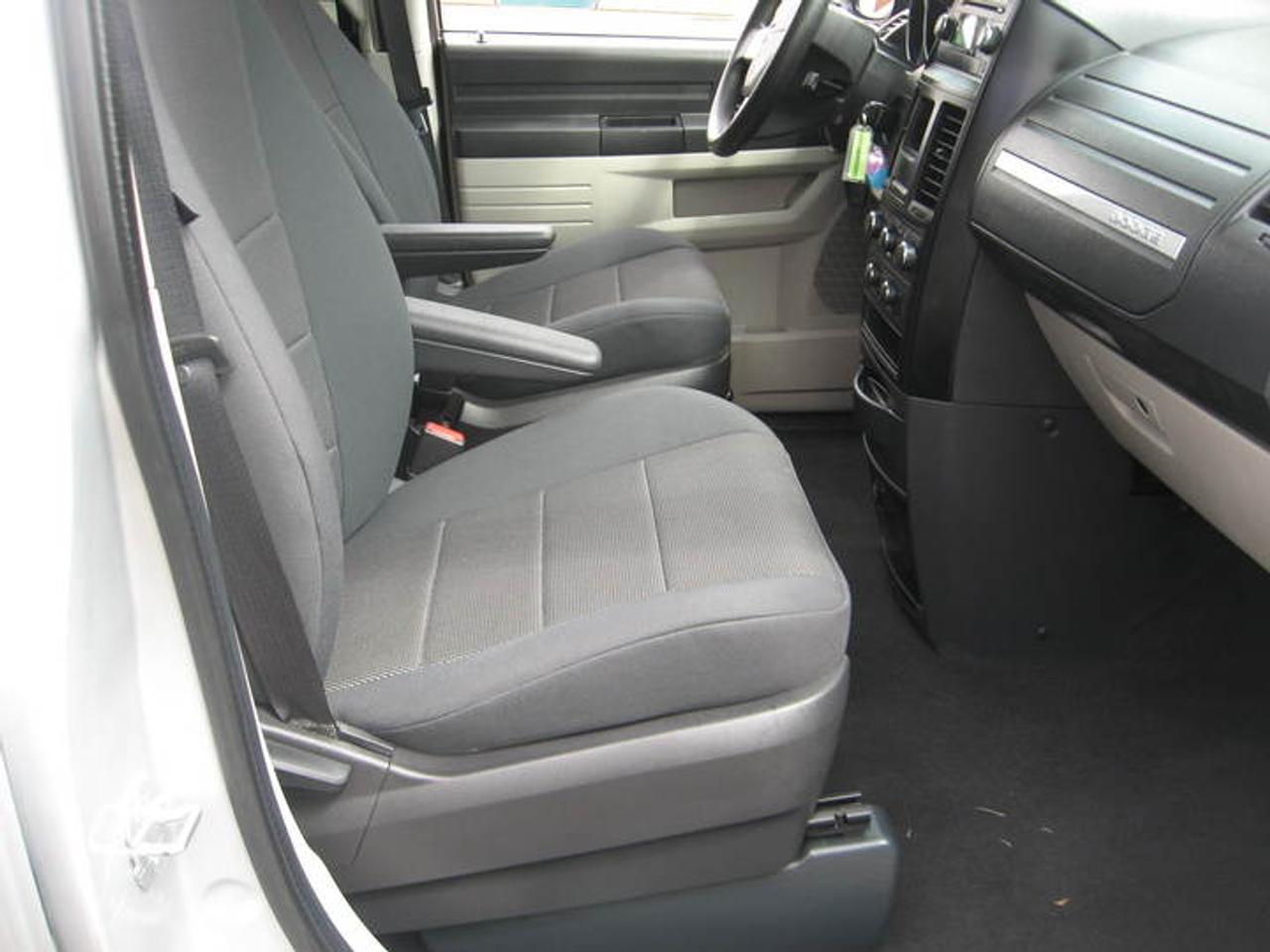 2009 Dodge Grand Caravan SE *** $15,500 *** Photo16