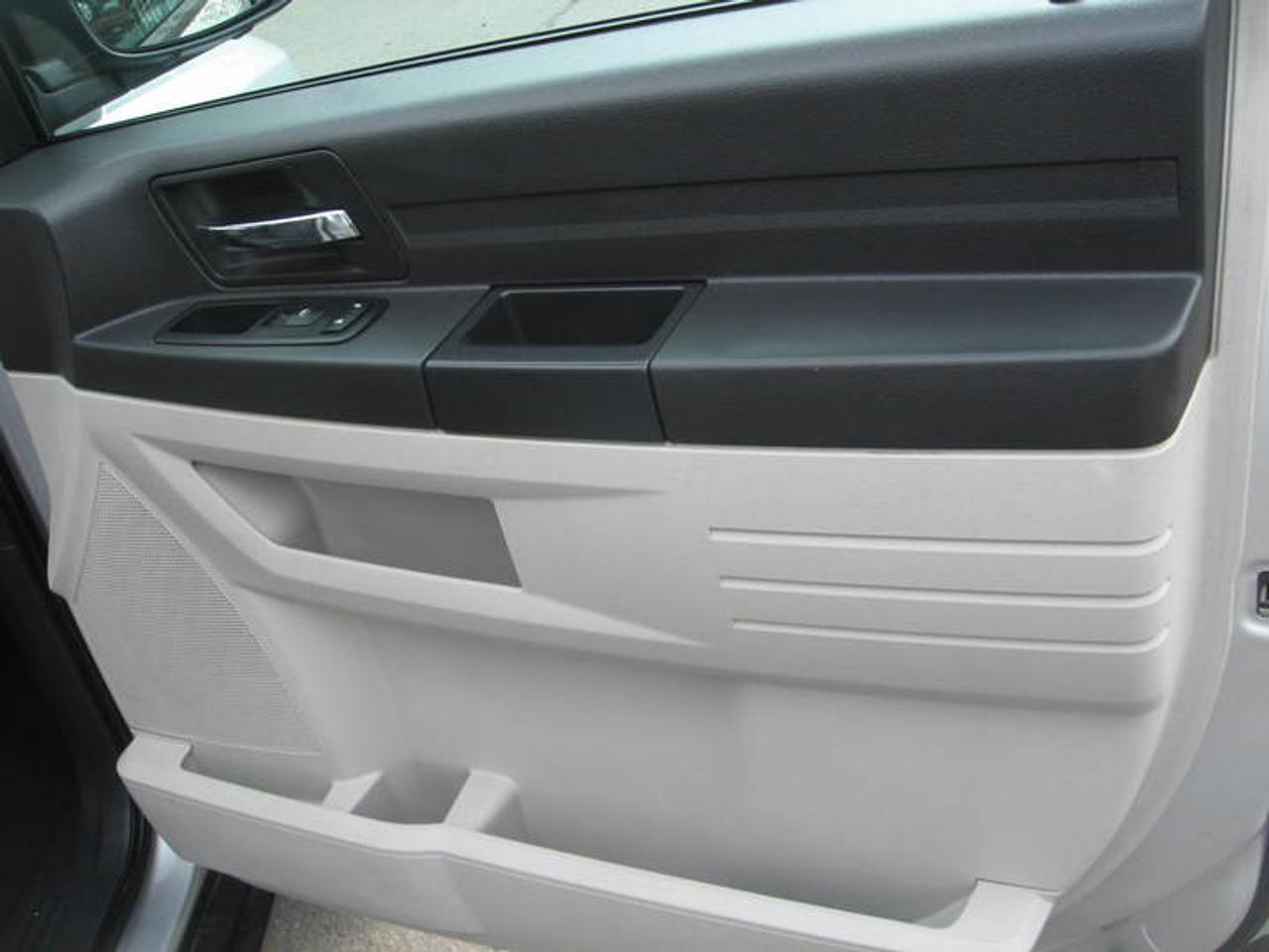 2009 Dodge Grand Caravan SE *** $15,500 *** Photo17
