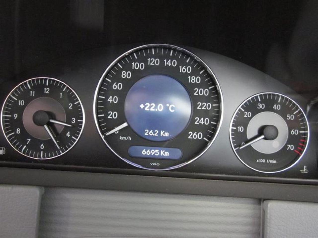 621113