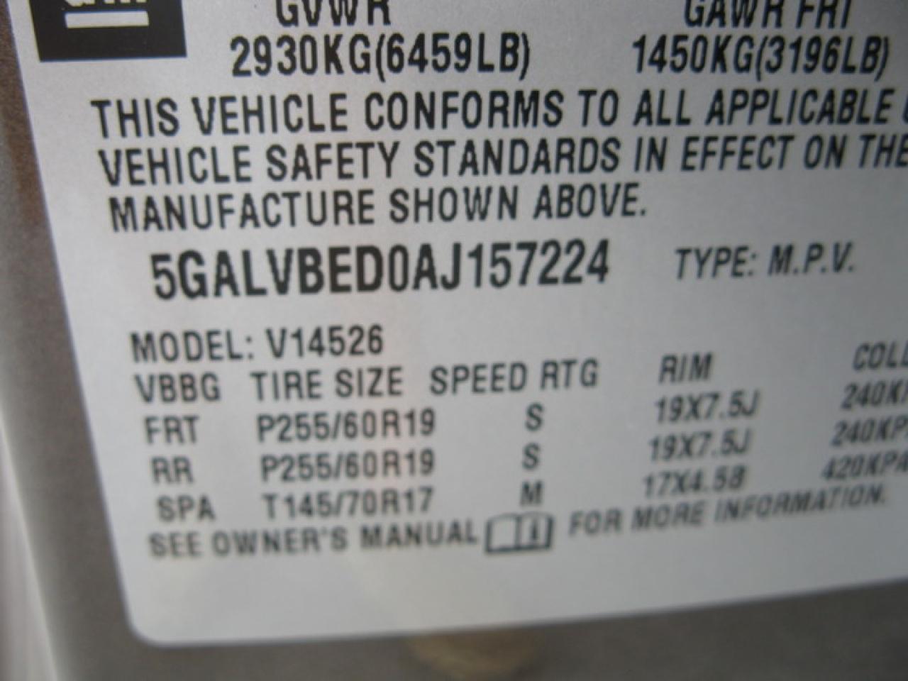 621122