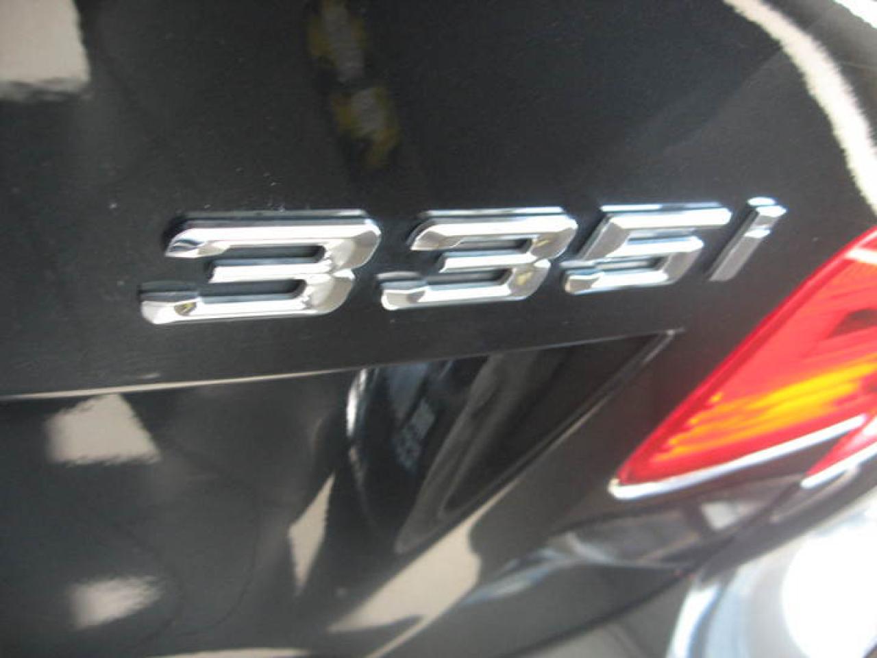 621129