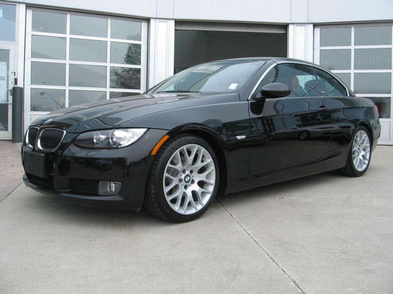 <B>Service Beyond Your Expectations at Parkview BMW </B><BR><BR>This vehicle is in pristine condition, worthy of BMWs Certified Series designation.&nbsp; The interior looks and feels clean and has obviously been kept in good condition by its previous owner. This vehicle is sure to create <B>The Ultimate Driving Experience</B> for any savvy buyer.