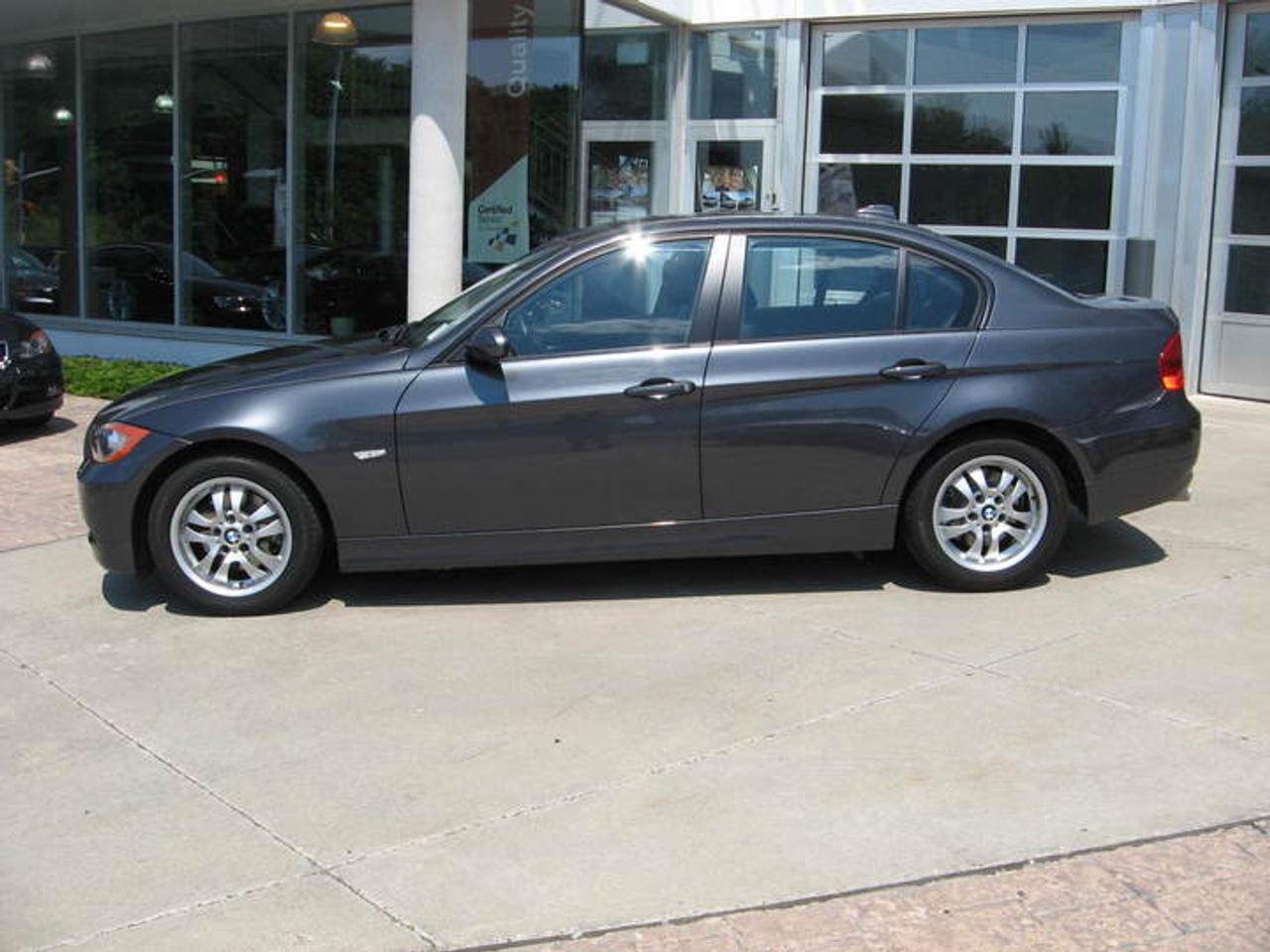 621169.10635633