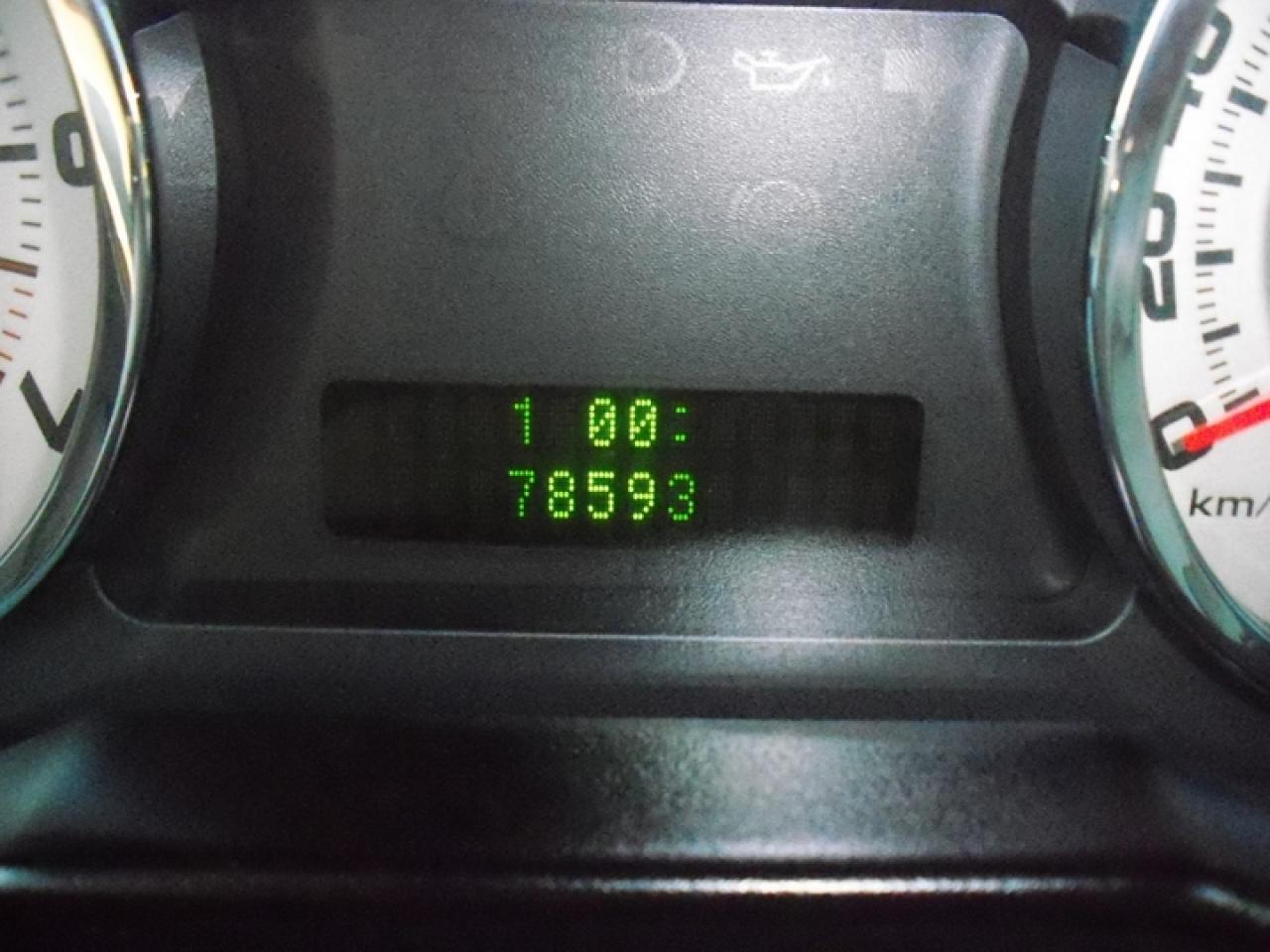 621203