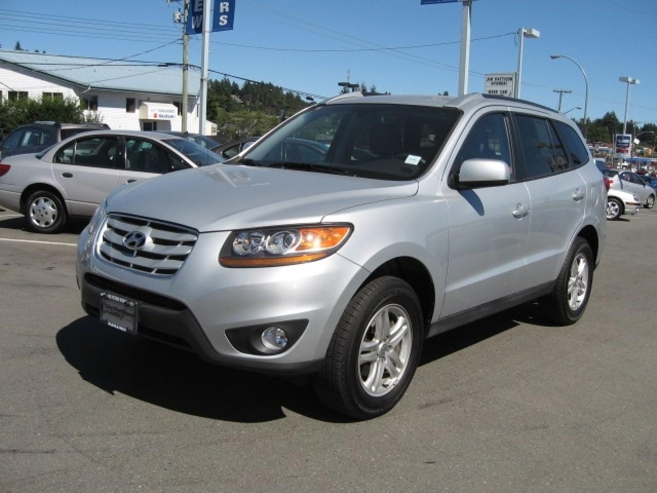 Used 2010 Hyundai Santa Fe  for sale in Nanaimo, BC
