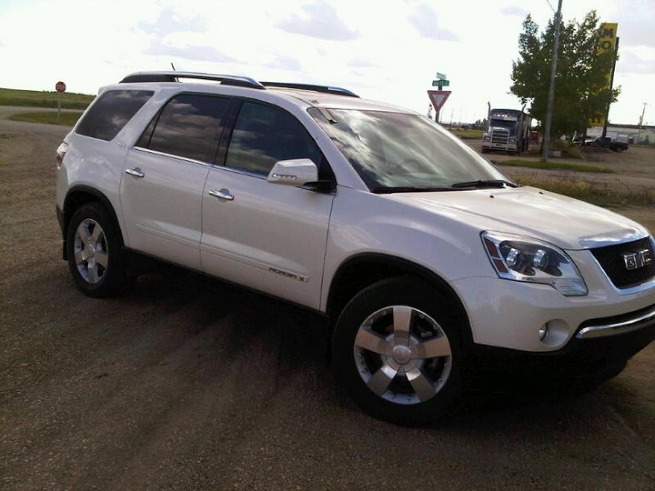 Used 2007 GMC Acadia  for sale in Rosetown, SK