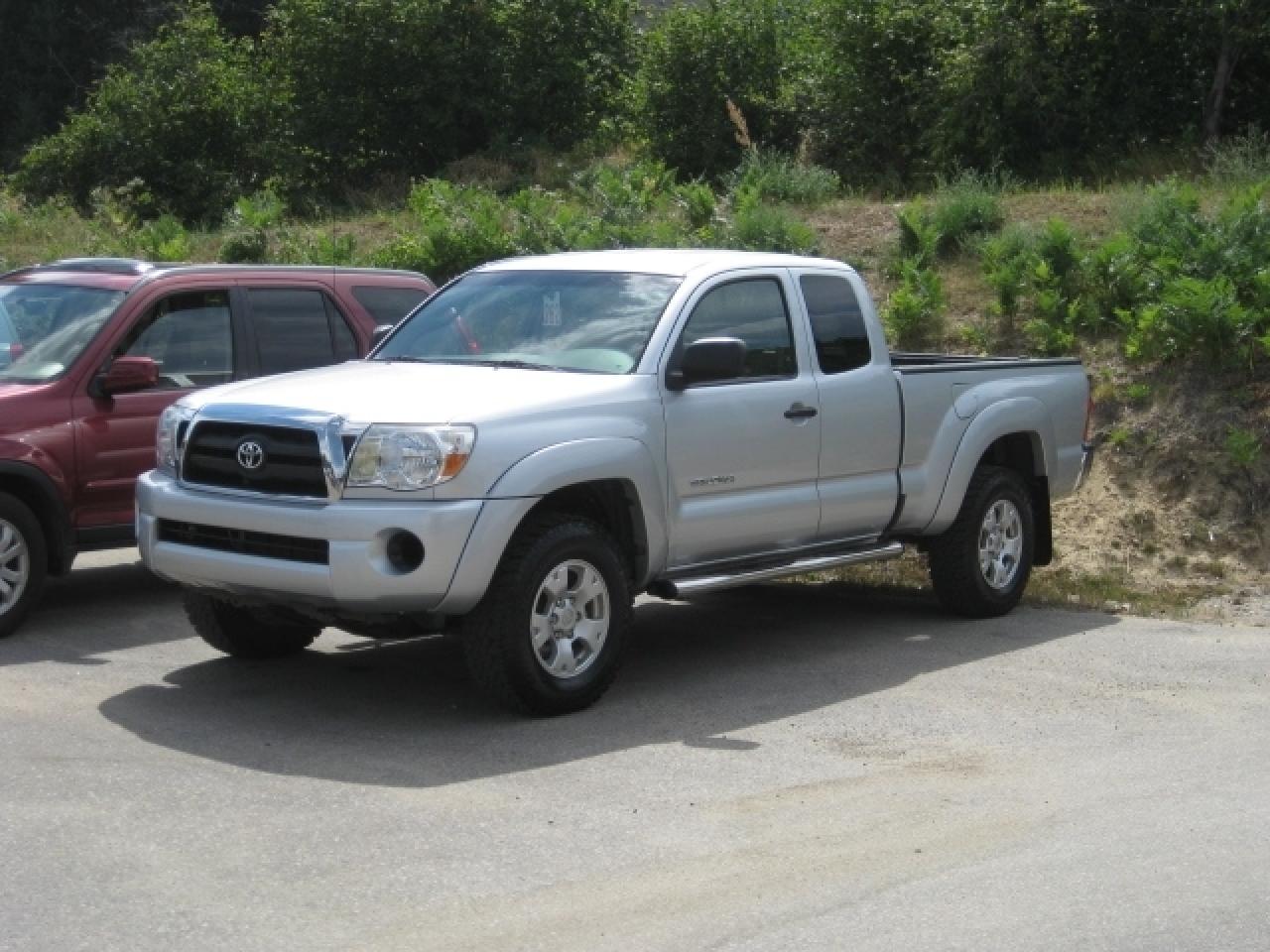 Used 2006 Toyota Tacoma  for sale in Castlegar, BC