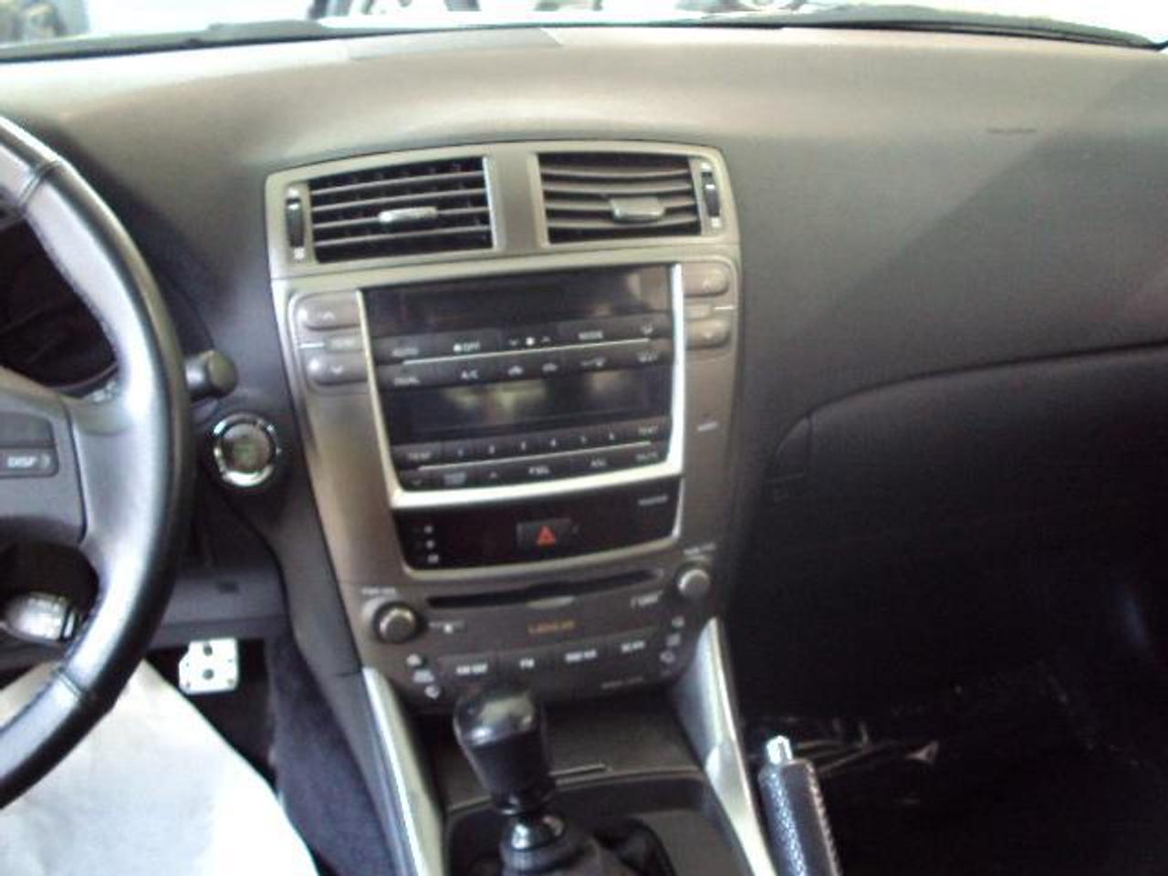 621304.10643152