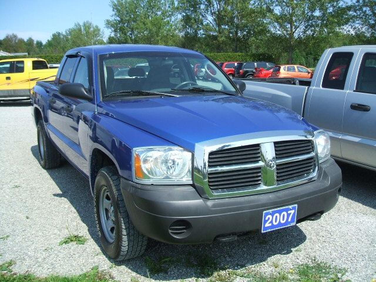 Used 2007 Dodge Dakota ST - 3.7 L - Crew - 4x4 for sale in Beaverton, ON