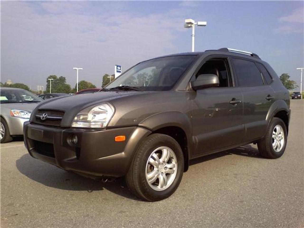 Used 2006 Hyundai Tucson Limited for sale in Port Hope, ON