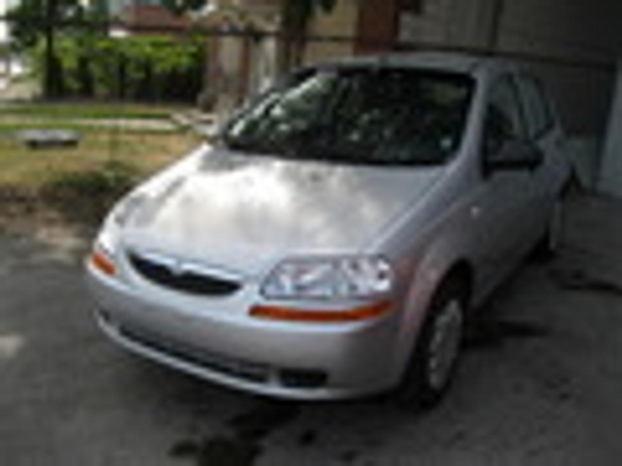 this suzuki swift is a real fuel saver..and is accident free