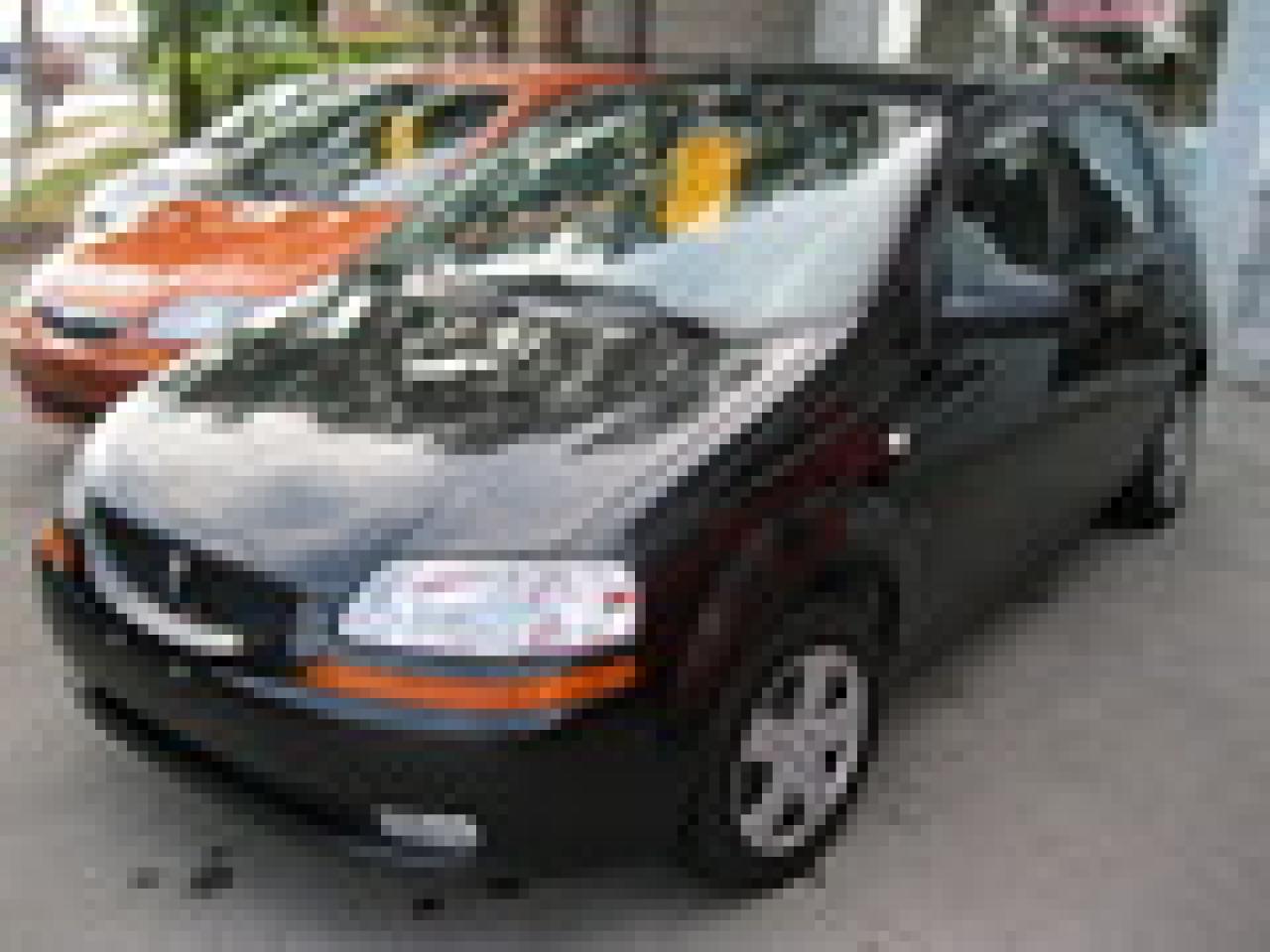 Used 2007 Pontiac Wave  for sale in London, ON