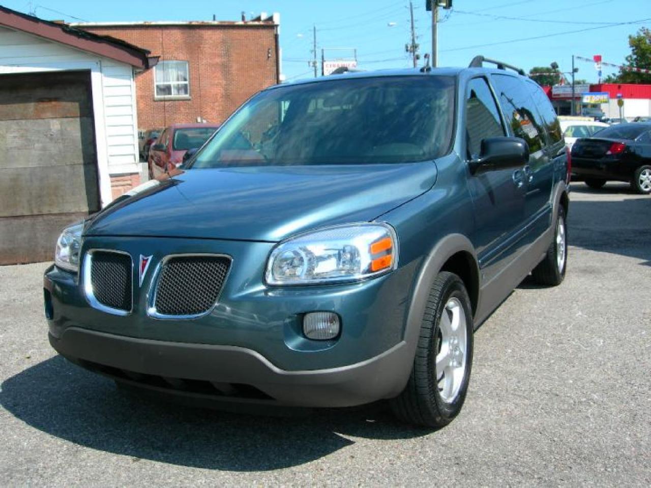 Used 2007 Pontiac Montana SV6 EXT for sale in Oshawa, ON