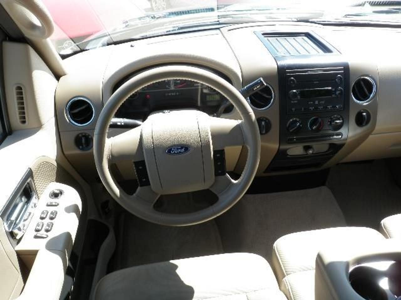 NO PAYMENTS FOR UP TO 180 DAYS AVAIL O.A.C 100% ALL ORIGINAL, ACCIDENT FREE, FLAWLESS!!, FACTORY WARRANTY ACTIVE, FULLY SERVICED/CERTIFIED & ETESTED, CALL NOW OAKLAND FORD LINCOLN TO BOOK YOUR APPOITMENT+ALL USED VEHICLES ARE PLUS TAXES AND INC ADMIN+FORMER RENTAL!! 

CHECK OUT MY OTHER LISTINGS 
(COPY AND PASTE IN YOUR BROWSER)
http://oaklandfordlincolnusedcars.com

OPTIONS
AM/FM Stereo Air Conditioning All Equipped Alloy Wheels Anti-Lock Brakes Anti-Theft Bench Seating Box Liner CD Player Cloth Interior Cruise Control Driver Side Airbag Dual Airbag Fog Lights Heated Mirrors Intermittent Wipers Keyless Entry Passenger Airbag Power Brakes Power Locks Power Mirrors Power Seat Power Steering Power Windows Premium and/or Oversized Wheels Rear Defroster Running Boards Tilt Steering Tilt Wheel Tinted Glass Tow Package Two-toned Paint 

ENTERTAINMENT FEATURES 
Speakers: 4 CD player AM/FM radio 

SEATS AND TRIM 
Split folding rear seat Rear seats: split-bench 

CONVENIENCE FEATURES 
Power windows Front cupholders Passenger door bin Rear cupholders Remote keyless entry Passenger vanity mirror Driver vanity mirror 1-touch down Illuminated entry Speed control Driver door bin Air conditioning Tilt steering wheel Rear door bins 

BODY EXTERIOR 
Power door mirrors Left rear passenger door: conventional Rear step bumper Bumpers: chrome Right rear passenger: conventional 

LIGHTING, VISIBILITY AND INSTRUMENTATION 
Front reading lights Low tire pressure warning Delay-off headlights Variably intermittent wipers Voltmeter Outside temperature display Compass Fully automatic headlights Oil pressure gauge Tachometer Rear reading lights 

SAFETY AND SECURITY 
Ignition disable Dual front impact airbags ABS brakes Panic alarm Occupant sensing airbag 4 wheel disc brakes 

POWERTRAIN 
Sequential multi-point fuel injection Transmission: 4 speed automatic Fuel economy city: 16.2L/100 km Fuel tank capacity: 113L Drive type: four-wheel Cylinder configuration: V-8 Fuel economy highway: 11.7L/100 km Block heater 

SUSPENSION/HANDLING 
Power steering Front anti-roll bar Front wheel independent suspension Tires: all-terrain 

SPECS AND DIMENSIONS 
Exterior body width: 2,004mm (78.9) Exterior length: 5,685mm (223.8) Rear hiproom: 1,603mm (63.1) Rear legroom: 991mm (39.0) Passenger volume: 3,449L (121.8 cu.ft.) Rear headroom: 1,006mm (39.6) Exterior height: 1,930mm (76.0) Wheelbase: 3,531mm (139.0) Front legroom: 1,049mm (41.3) Rear shoulder room: 1,671mm (65.8) Turning radius: 6.9m (22.5) Front shoulder room: 1,671mm (65.8) Front hiproom: 1,621mm (63.8) Front headroom: 1,019mm (40.1) Towing capacity: 2,994kg (6,600lbs) 

OFF-ROAD CAPABILITY 
Ground clearance (min): 211mm (8.3)