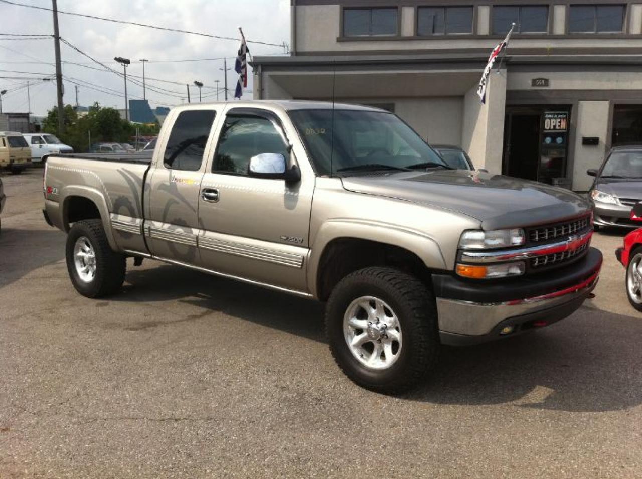 Used 2001 Chevrolet Silverado Z-71 TRAXTER EDITION for sale in Toronto, ON