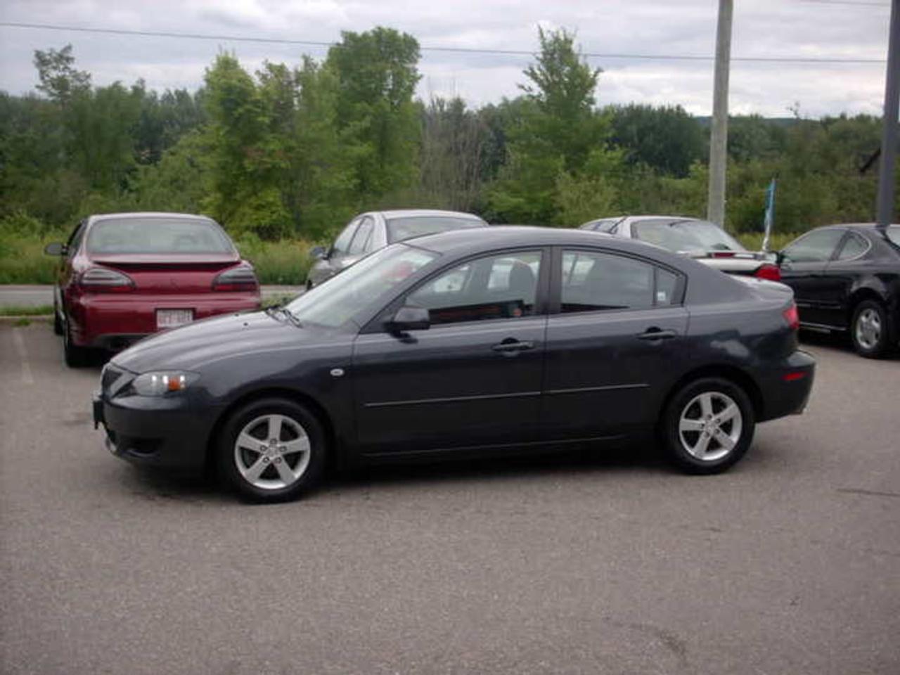 05 MADZA 3 , 5 SPEED, A/C, CD, PW, PL, ALLOY WHEELS , LOOKS AND RUNS LIKE NEW, NEW MVI,PRICED RIGHT