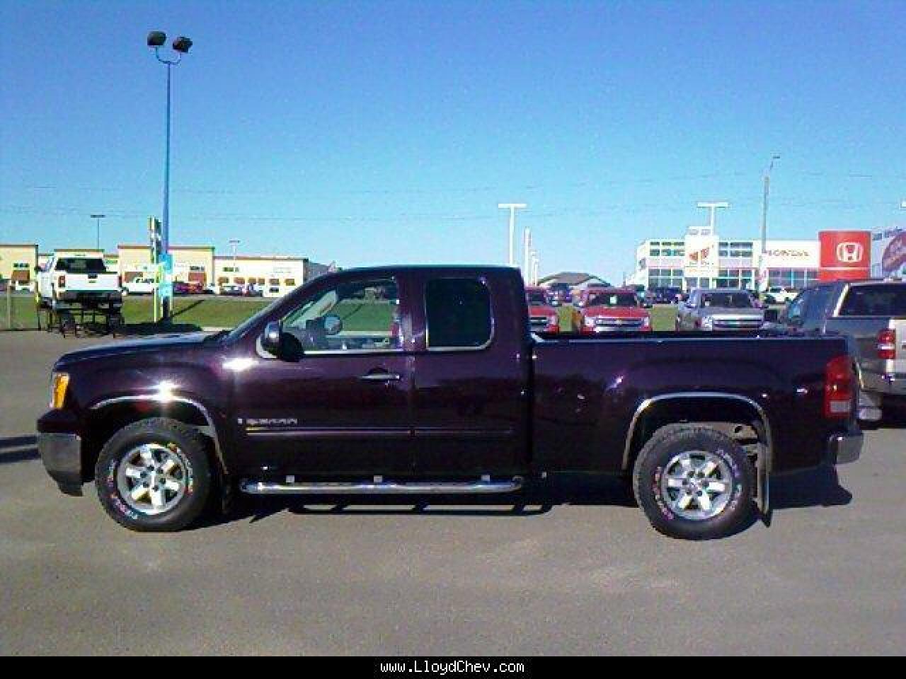 Used 2008 GMC Sierra K1500 Ext SLE for sale in Lloydminster, SK