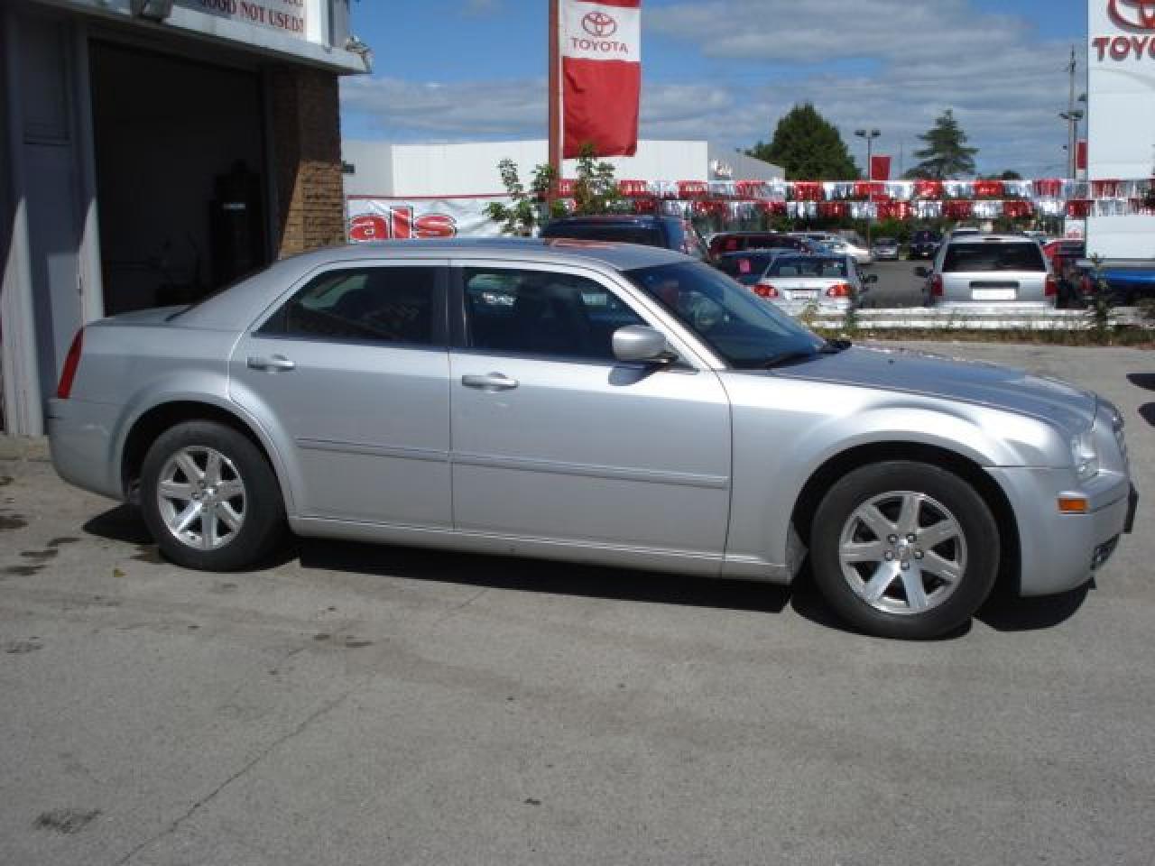 Used 2007 Chrysler 300  for sale in London, ON