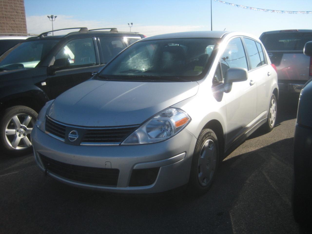 Used 2009 Nissan Versa  for sale in Calgary, AB