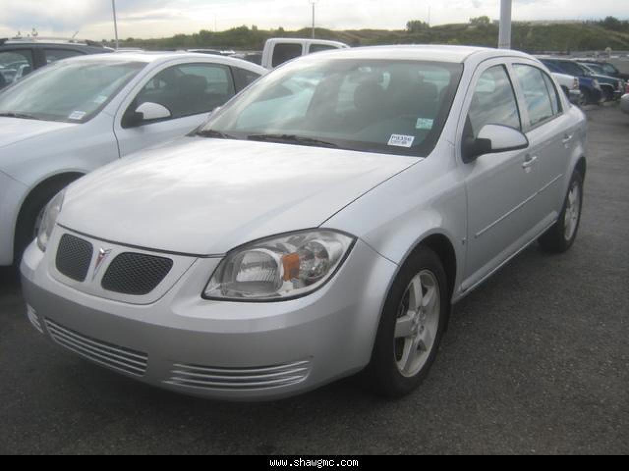 Used 2009 Pontiac G5 SE for sale in Calgary, AB